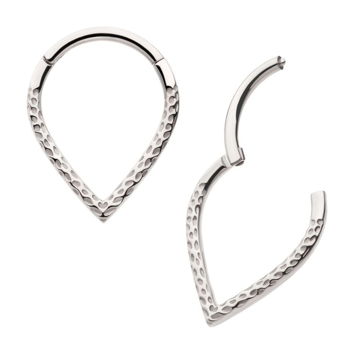 Invictus Titanium Hammered V-Shape Front Facing Hinged Segment Clicker